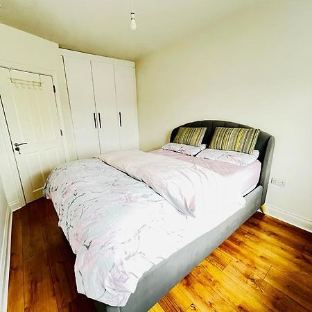 Room In Лимерик Экстерьер фото